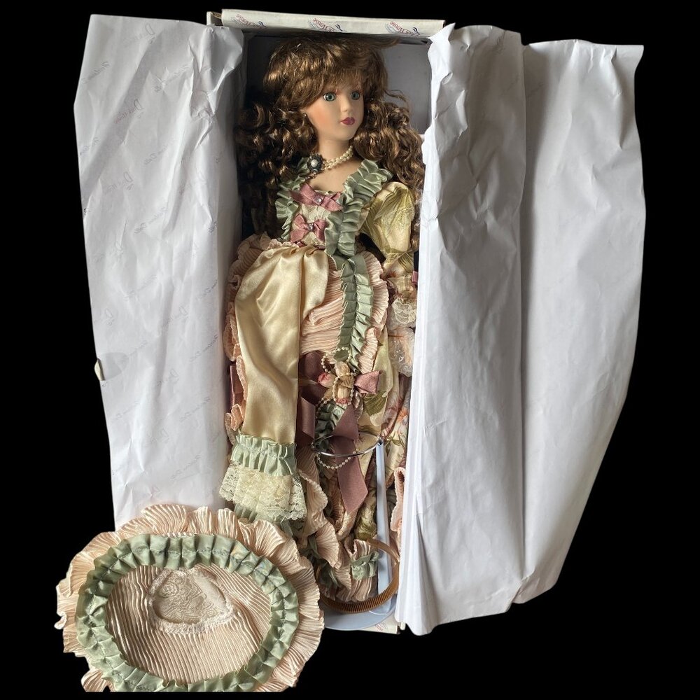 Vintage Duck House Heirloom 18″  Doll (New Opened Box) RARE